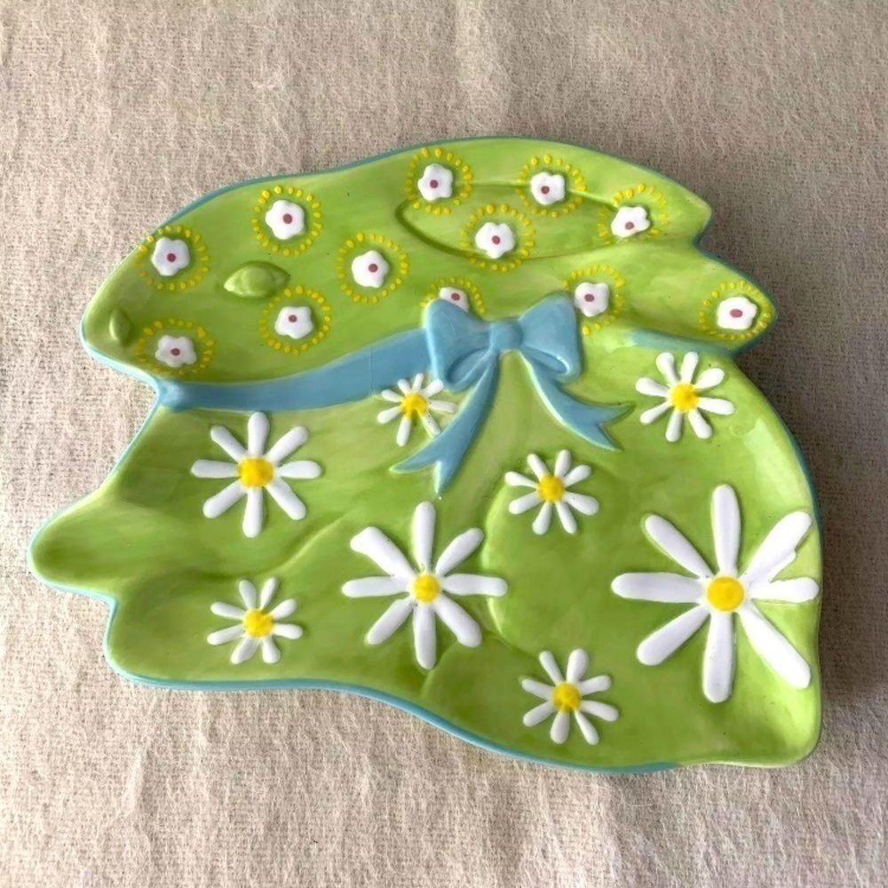 Pier One Dolomite Easter Bunny plate 8.5” X 7.5”